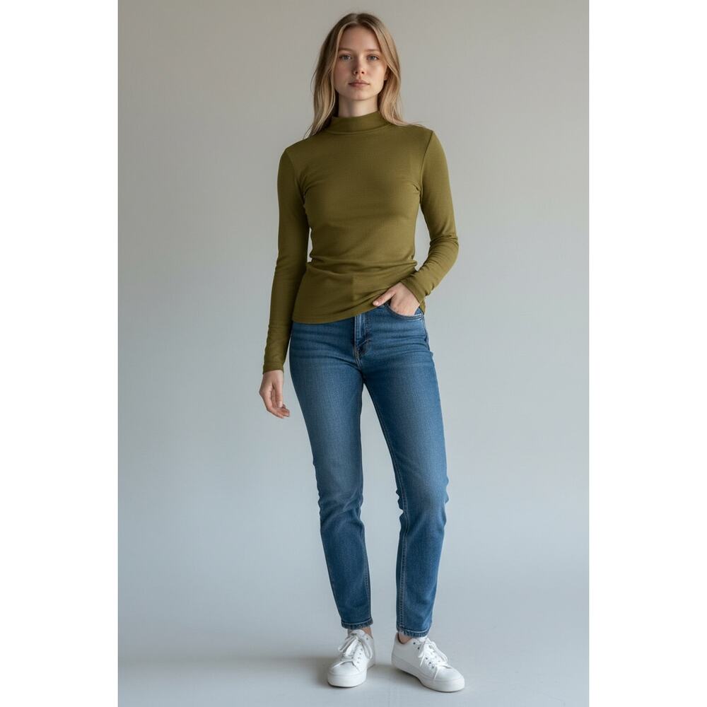 OGL Top Size L NEW ProWarm Thermal Ruched Sides Tuckable Mockneck Ginger Green